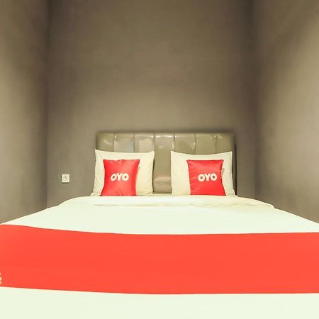 Oyo 3492 Mandala Residence ميدان المظهر الخارجي الصورة
