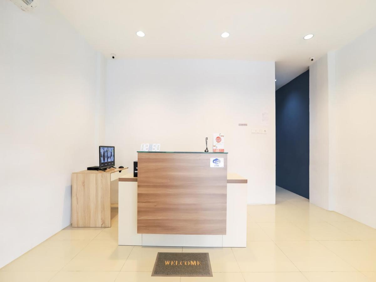 Oyo 3492 Mandala Residence ميدان المظهر الخارجي الصورة