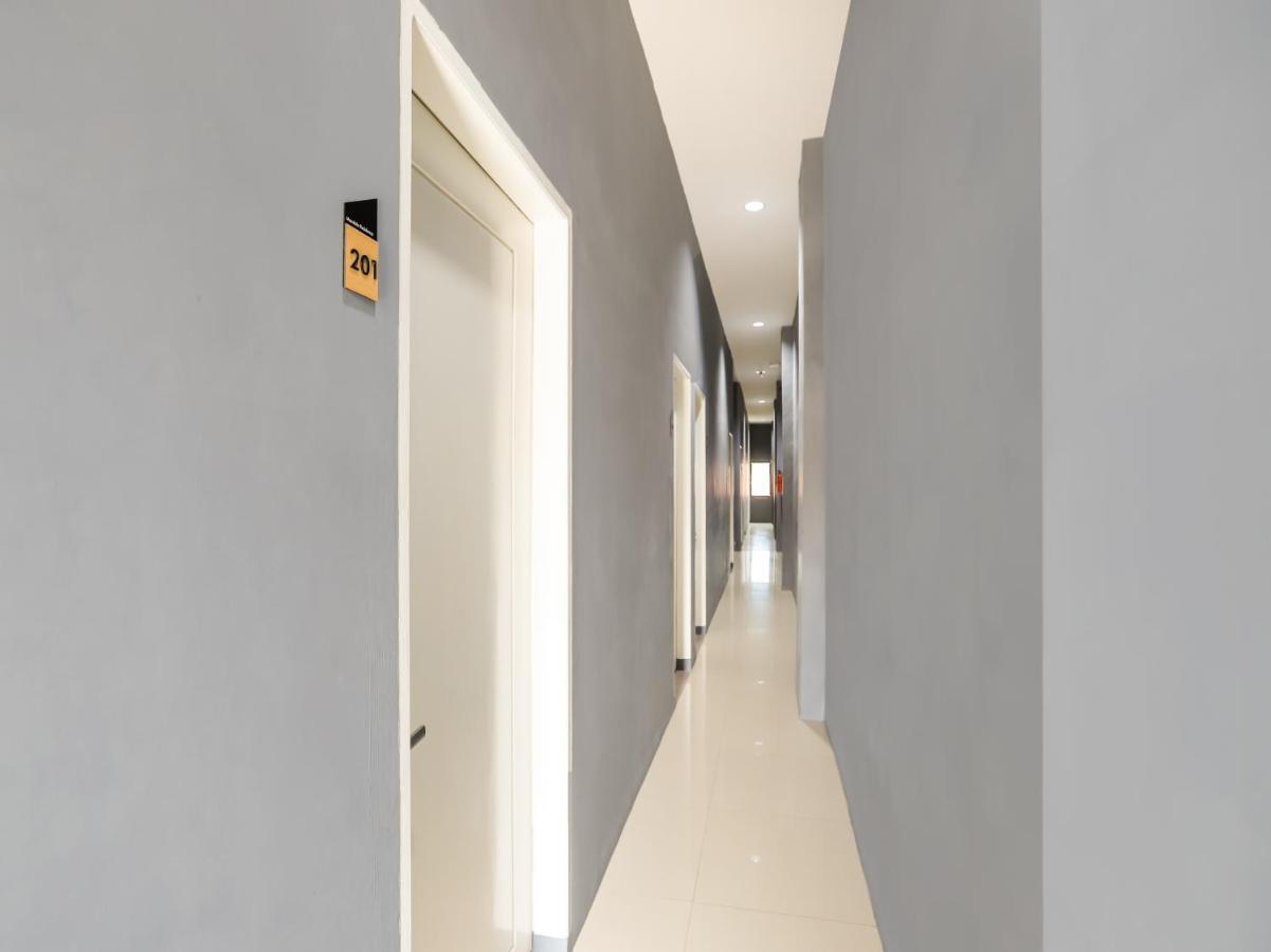 Oyo 3492 Mandala Residence ميدان المظهر الخارجي الصورة