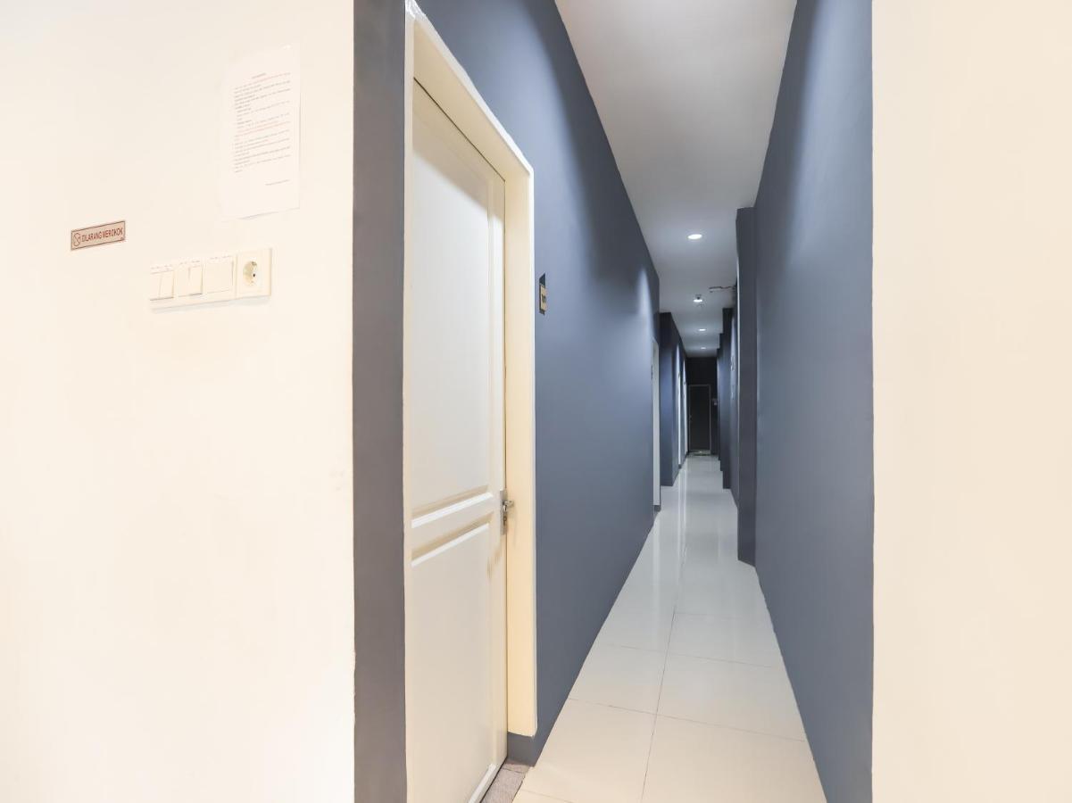 Oyo 3492 Mandala Residence ميدان المظهر الخارجي الصورة