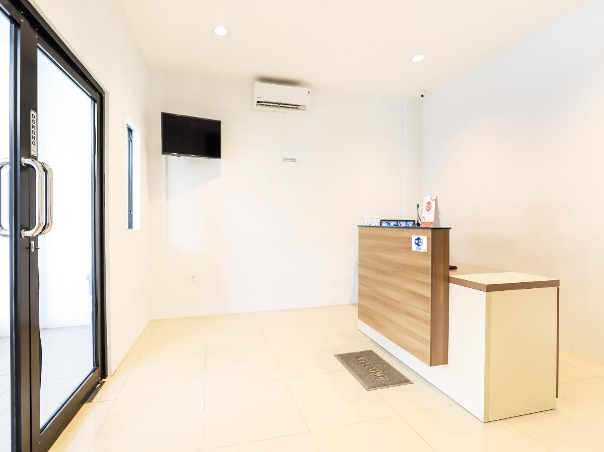 Oyo 3492 Mandala Residence ميدان المظهر الخارجي الصورة