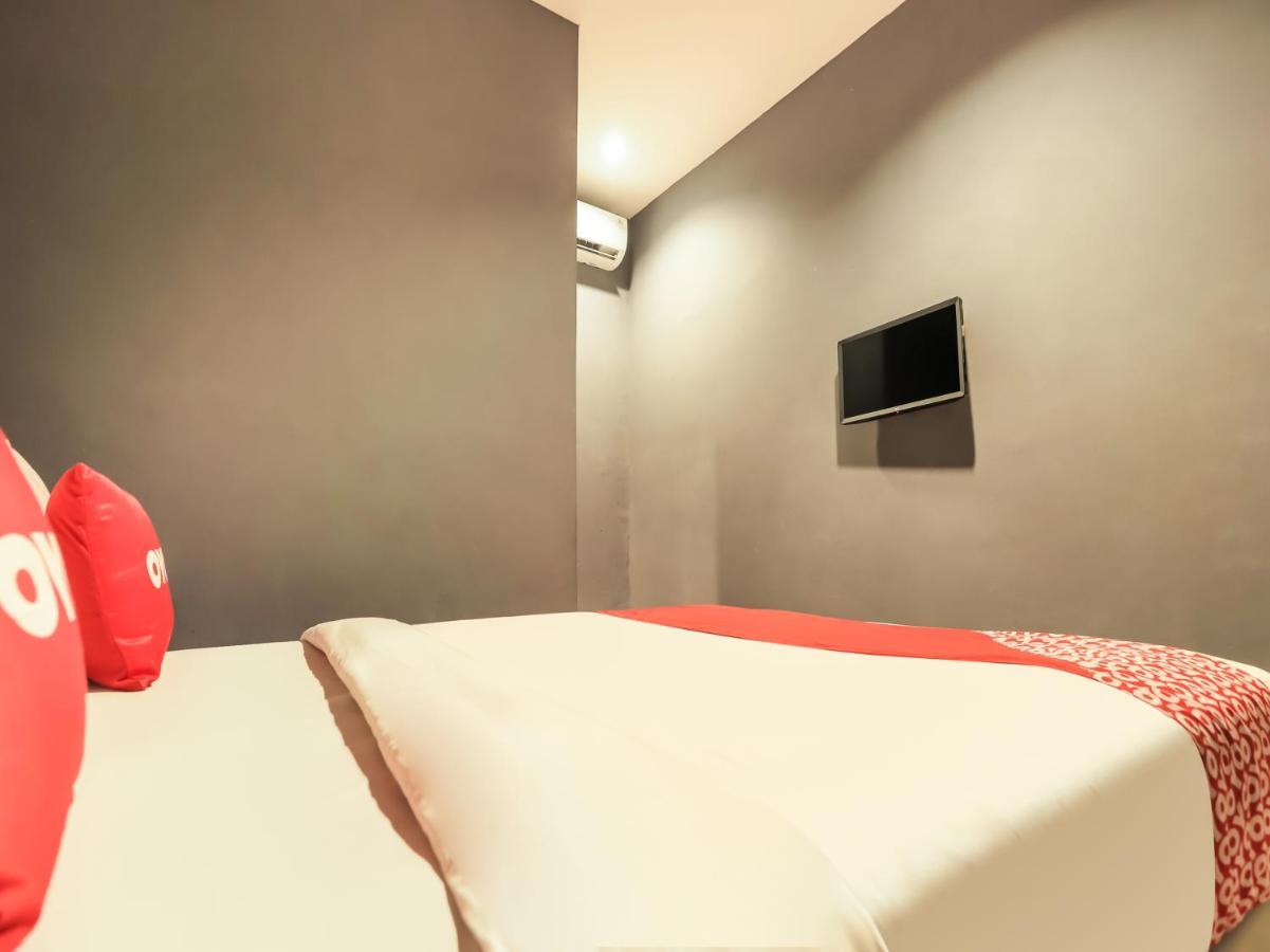 Oyo 3492 Mandala Residence ميدان المظهر الخارجي الصورة