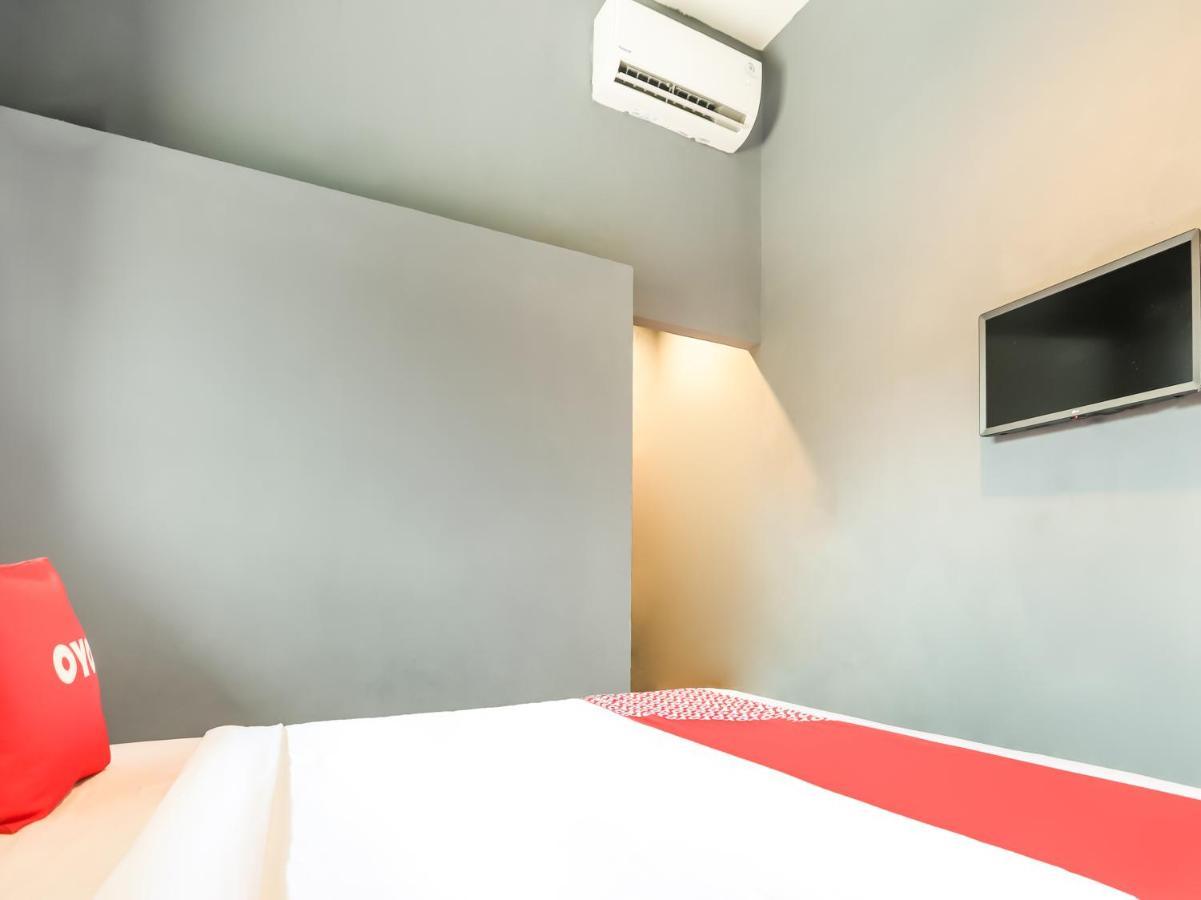 Oyo 3492 Mandala Residence ميدان المظهر الخارجي الصورة