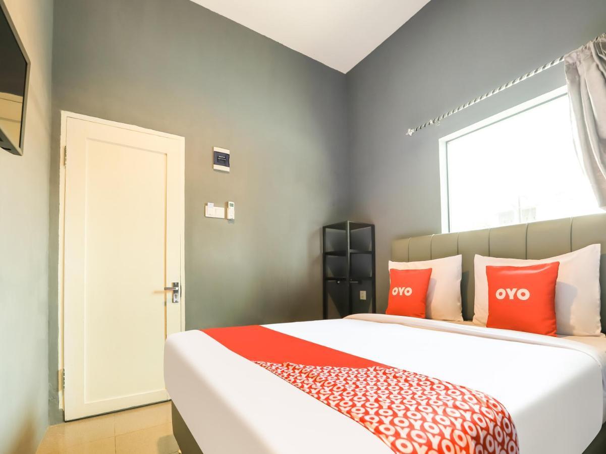 Oyo 3492 Mandala Residence ميدان المظهر الخارجي الصورة