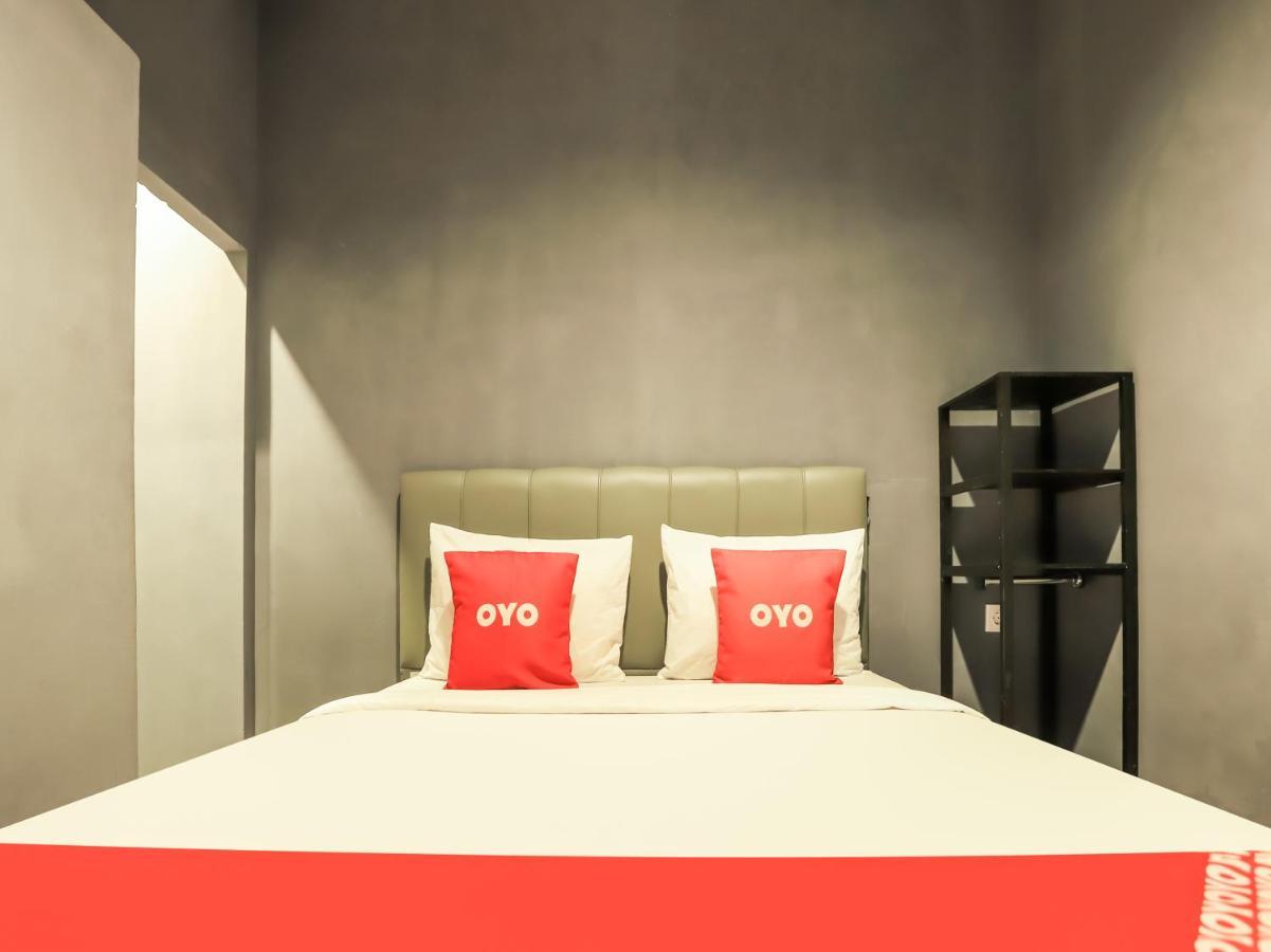 Oyo 3492 Mandala Residence ميدان المظهر الخارجي الصورة